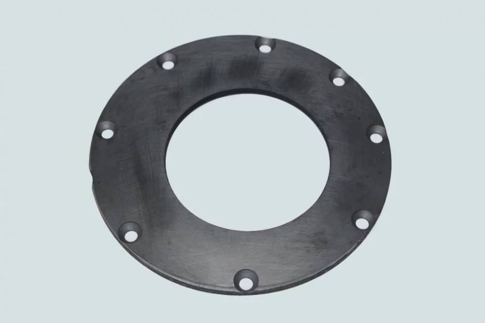 фото крышка масляного насоса защитная isf3.8 4947075 